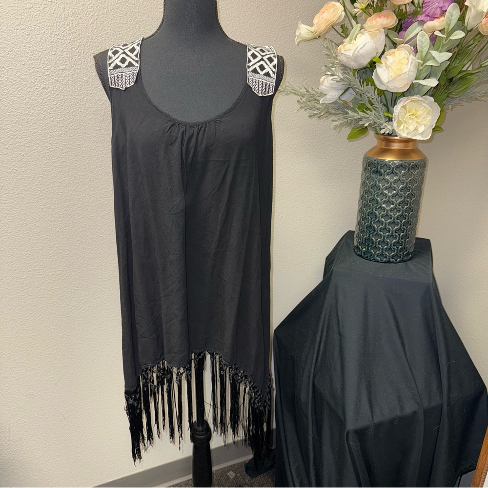 Lady’s World Black Fringe Tunic Boho Embroidered Straps Sleeveless Top XL